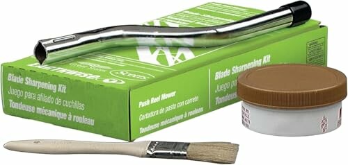 Blade sharpening kit with brush and paste